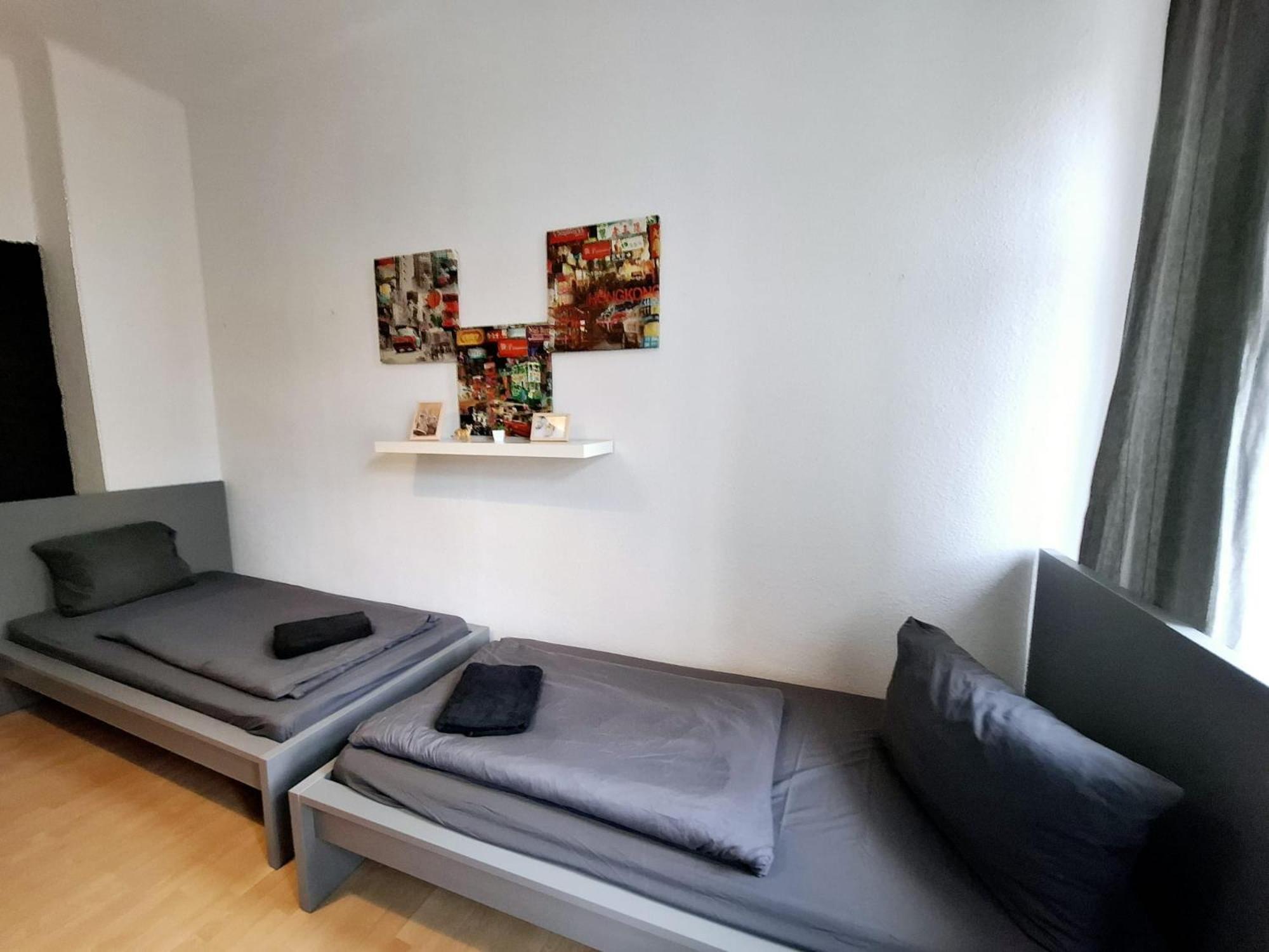 Apartment Altbau-schmuckstueck An Der Karli Mit Riesigem Balkon *